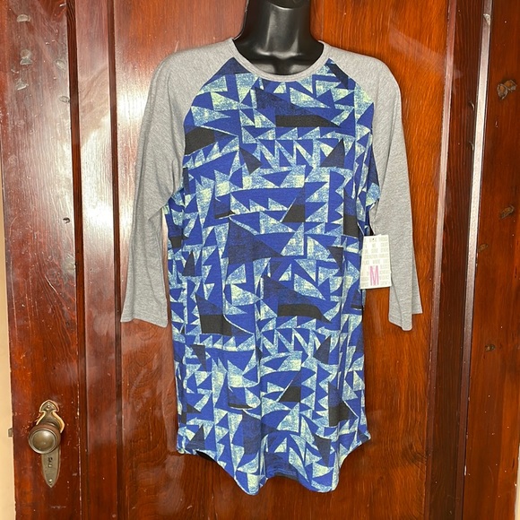 Clearance LuLaRoe Randy t-shirt Med - Picture 1 of 5